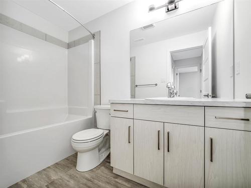 2526 46 Street South, Lethbridge, AB - Indoor Photo Showing Bathroom