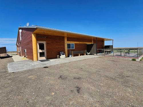 448 4 Street West, Coutts, AB 