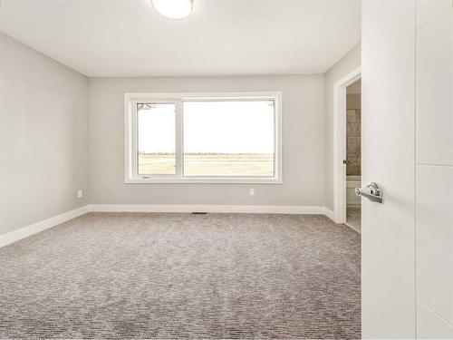 2717 47 Street South, Lethbridge, AB - Indoor Photo Showing Other Room
