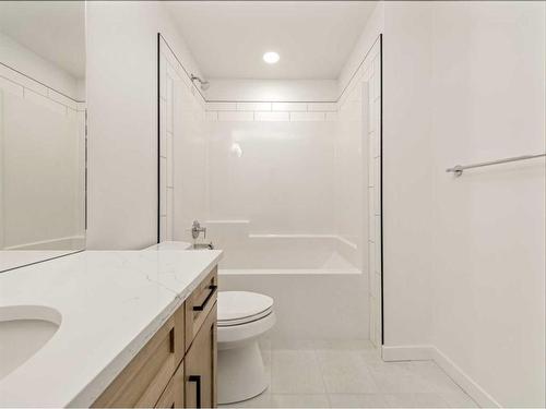 3221 44 Street South, Lethbridge, AB - Indoor Photo Showing Bathroom