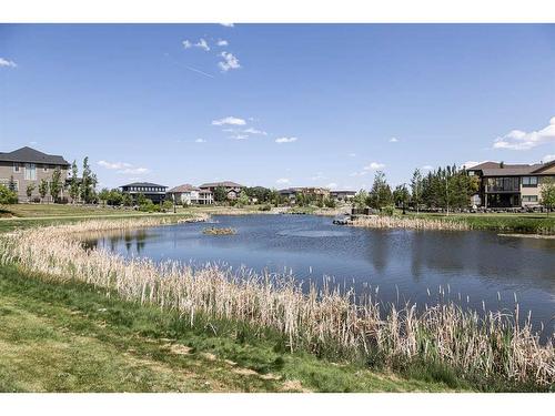 306 Prairie Garden Way South, Lethbridge, AB 