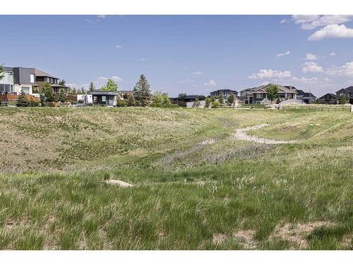 306 Prairie Garden Way South, Lethbridge, AB 