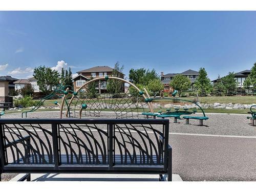 306 Prairie Garden Way South, Lethbridge, AB 