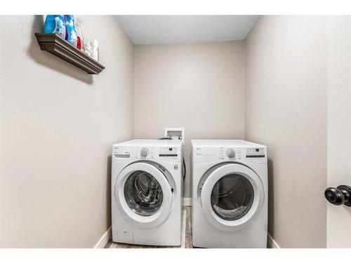 1104 7 Street West, Barnwell, AB - Indoor Photo Showing Laundry Room
