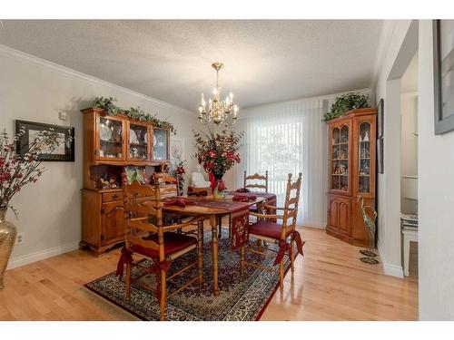 231077 Twp Rd 100A, Rural Lethbridge County, AB - Indoor Photo Showing Dining Room