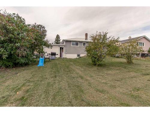 230 4 Street East, Cardston, AB - Outdoor