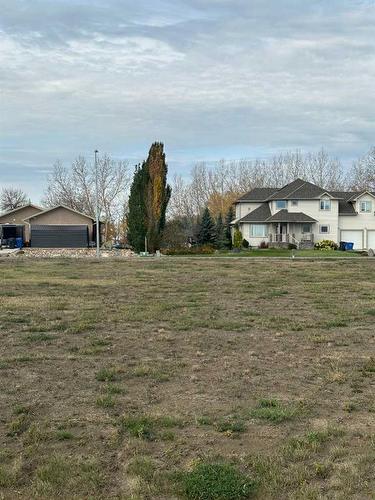 3013 13 Street, Coaldale, AB 