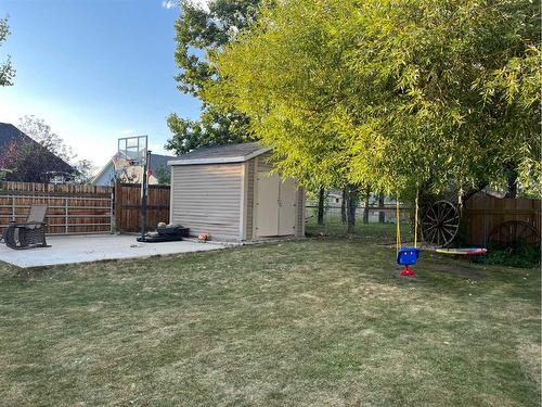 560 7A Avenue West, Cardston, AB - Outdoor