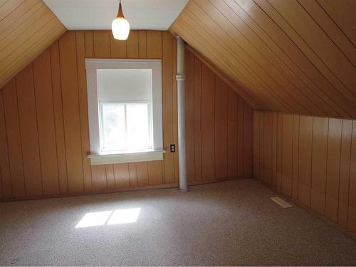 561 1St Street, Cardston, AB - Indoor Photo Showing Other Room