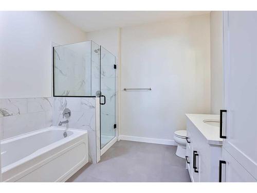 3-18 Riverford Close West, Lethbridge, AB - Indoor Photo Showing Bathroom