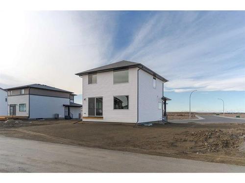 31 Miners Road West, Lethbridge, AB - Outdoor