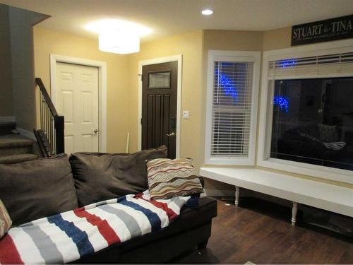 217 Sundance Drive, Coalhurst, AB - Indoor Photo Showing Living Room