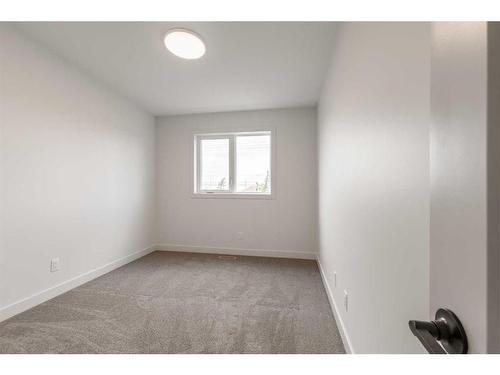 359 9 Street, Fort Macleod, AB - Indoor Photo Showing Other Room