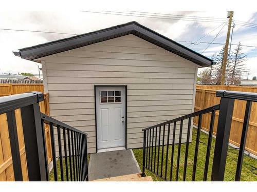 359 9 Street, Fort Macleod, AB - Outdoor With Exterior