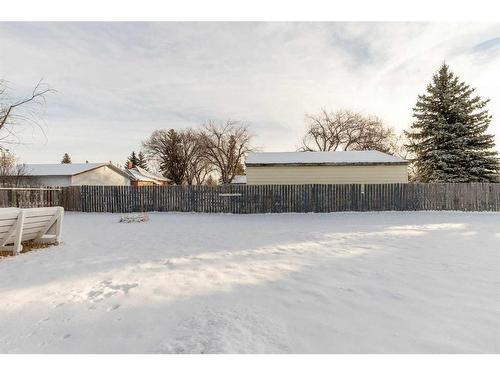 162 7 Street West, Cardston, AB - Outdoor