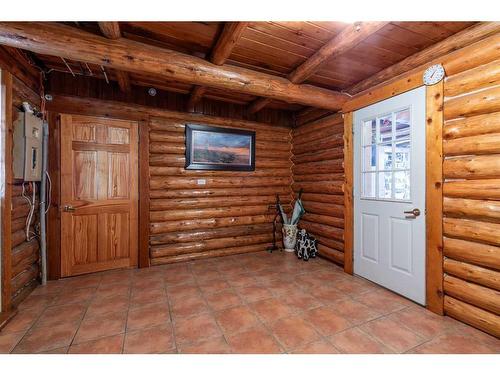 262072 Twp Road 91A, Fort Macleod, AB - Indoor Photo Showing Other Room
