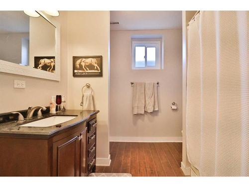 70047 Rr 19-4C, Rural Warner No. 5, County Of, AB - Indoor Photo Showing Bathroom