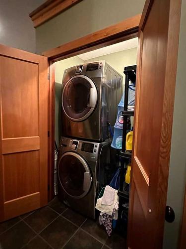 80 Ironstone, Blairmore, AB - Indoor Photo Showing Laundry Room