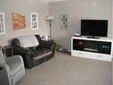 113 14 Street North, Lethbridge, AB  - Indoor Photo Showing Living Room 