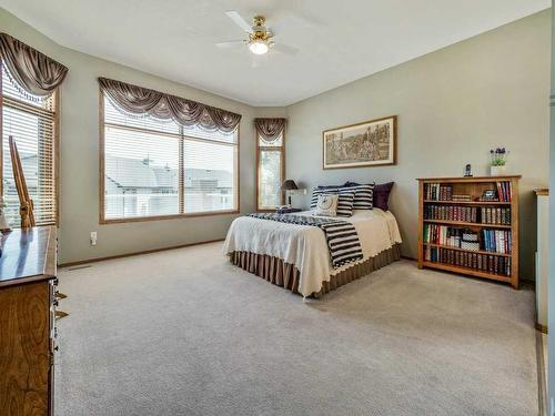 1043 Canyon Boulevard West, Lethbridge, AB - Indoor Photo Showing Bedroom