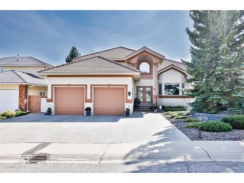 141 Coachwood Point, Lethbridge, AB - Outdoor With Facade