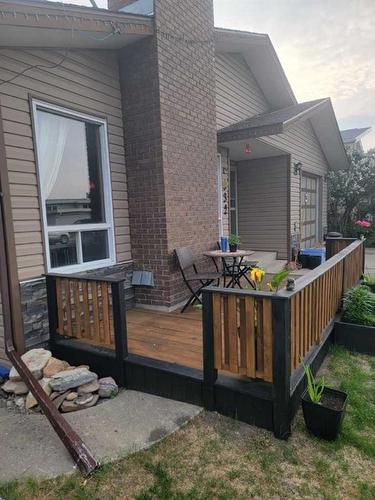 332 Leaside Avenue South, Lethbridge, AB - Outdoor With Exterior