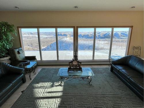 221012 Township 9-2 Road, Rural Lethbridge County, AB - Indoor Photo Showing Other Room