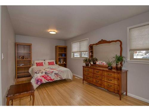 2302 14 Avenue South, Lethbridge, AB - Indoor Photo Showing Bedroom
