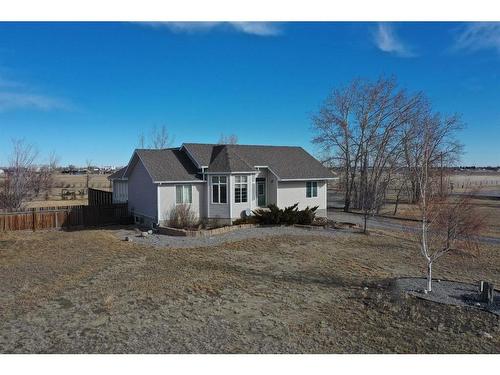 101 Avro Anson Road, Fort Macleod, AB - Outdoor