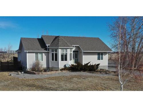 101 Avro Anson Road, Fort Macleod, AB - Outdoor