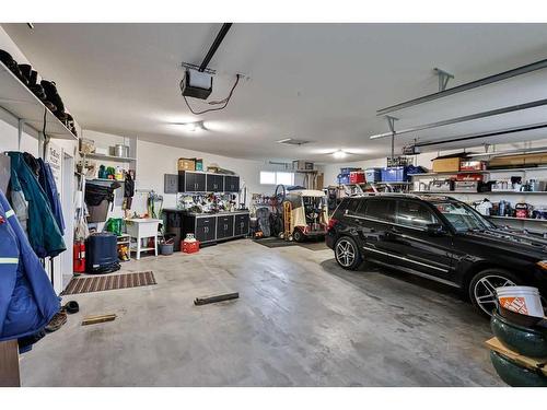 1203 Whispering Greens Place, Vulcan, AB - Indoor Photo Showing Garage