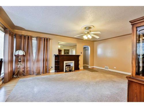 947 12A Street South, Lethbridge, AB - Indoor With Fireplace