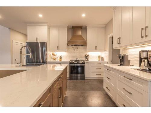 2105 Passburg Court, Bellevue, AB - Indoor Photo Showing Kitchen With Upgraded Kitchen