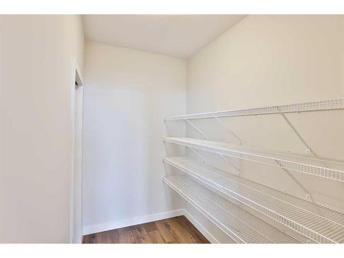 3-10 Riverford Close West, Lethbridge, AB - Indoor