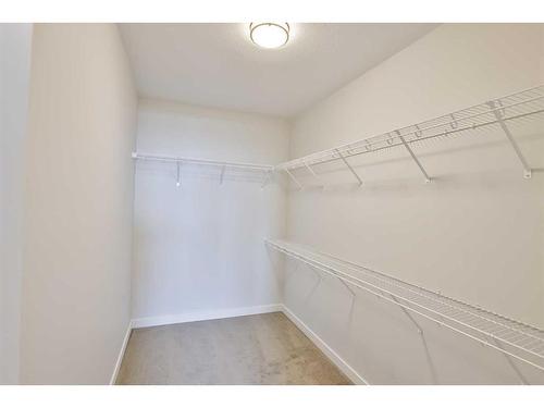 3-10 Riverford Close West, Lethbridge, AB - Indoor With Storage