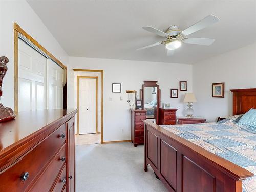 7515 29-3 Range Road, Rural Pincher Creek No. 9, M.D. Of, AB - Indoor Photo Showing Bedroom