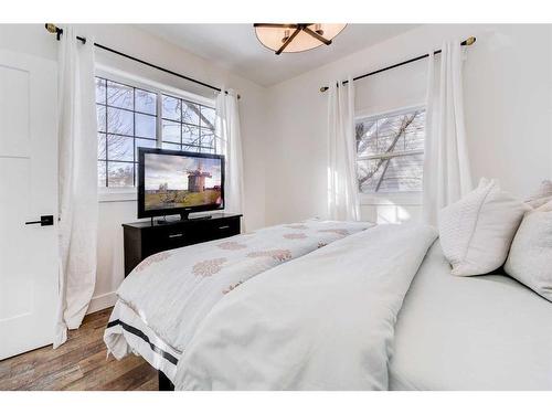 311 Dieppe Boulevard South, Lethbridge, AB - Indoor Photo Showing Bedroom