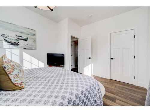 311 Dieppe Boulevard South, Lethbridge, AB - Indoor Photo Showing Bedroom