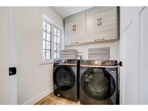 311 Dieppe Boulevard South, Lethbridge, AB - Indoor Photo Showing Laundry Room