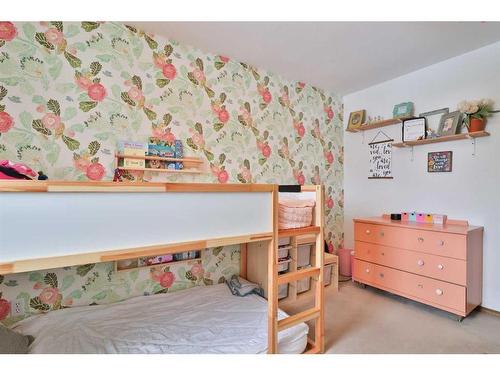 2317 35 Street South, Lethbridge, AB - Indoor Photo Showing Bedroom