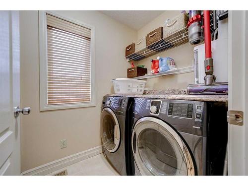 47 Fairmont Road South, Lethbridge, AB - Indoor Photo Showing Laundry Room