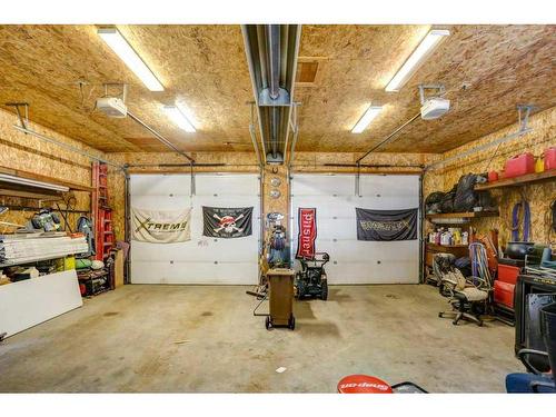 5925 57 Street, Taber, AB - Indoor Photo Showing Garage