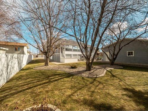 3914 53 Street, Taber, AB - Outdoor