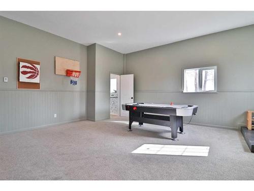 338 Homeseekers Avenue, Cardston, AB - Indoor Photo Showing Other Room
