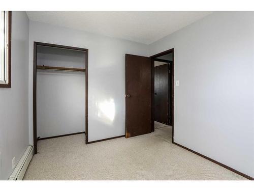 6202 52 Street, Taber, AB - Indoor Photo Showing Other Room
