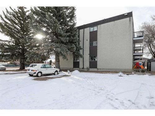 6202 52 Street, Taber, AB - Outdoor
