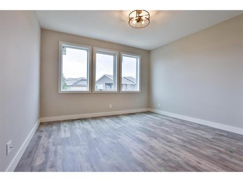 25 Prairie Sunset Avenue, Taber, AB - Indoor Photo Showing Other Room