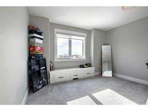 206 6A Street, Stirling, AB - Indoor Photo Showing Other Room