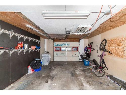1135 23 Street North, Lethbridge, AB - Indoor Photo Showing Garage