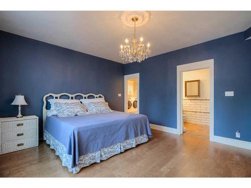 1276 5 Avenue South, Lethbridge, AB - Indoor Photo Showing Bedroom